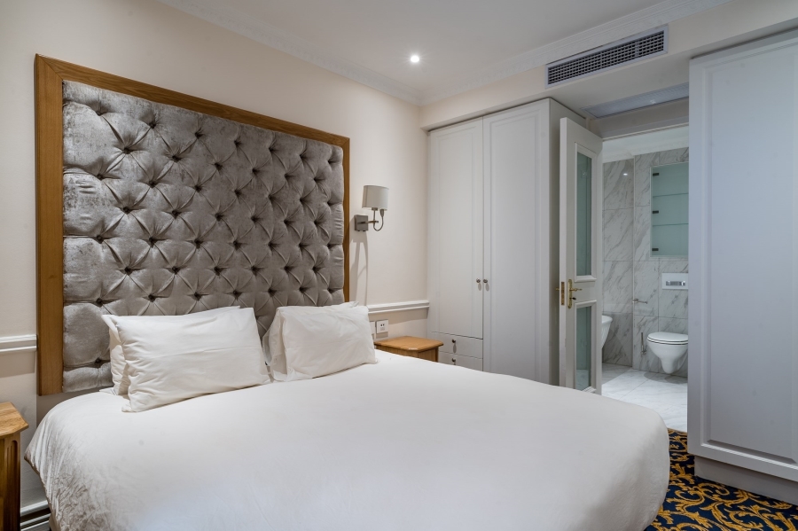 2 Bedroom Property for Sale in Sea Point Western Cape